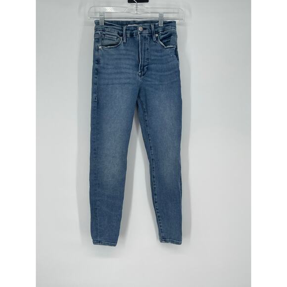 Good American Good Waist Crop Distressed Medium Wash Indigo 139 jeans size 2/26 - Picture 1 of 7